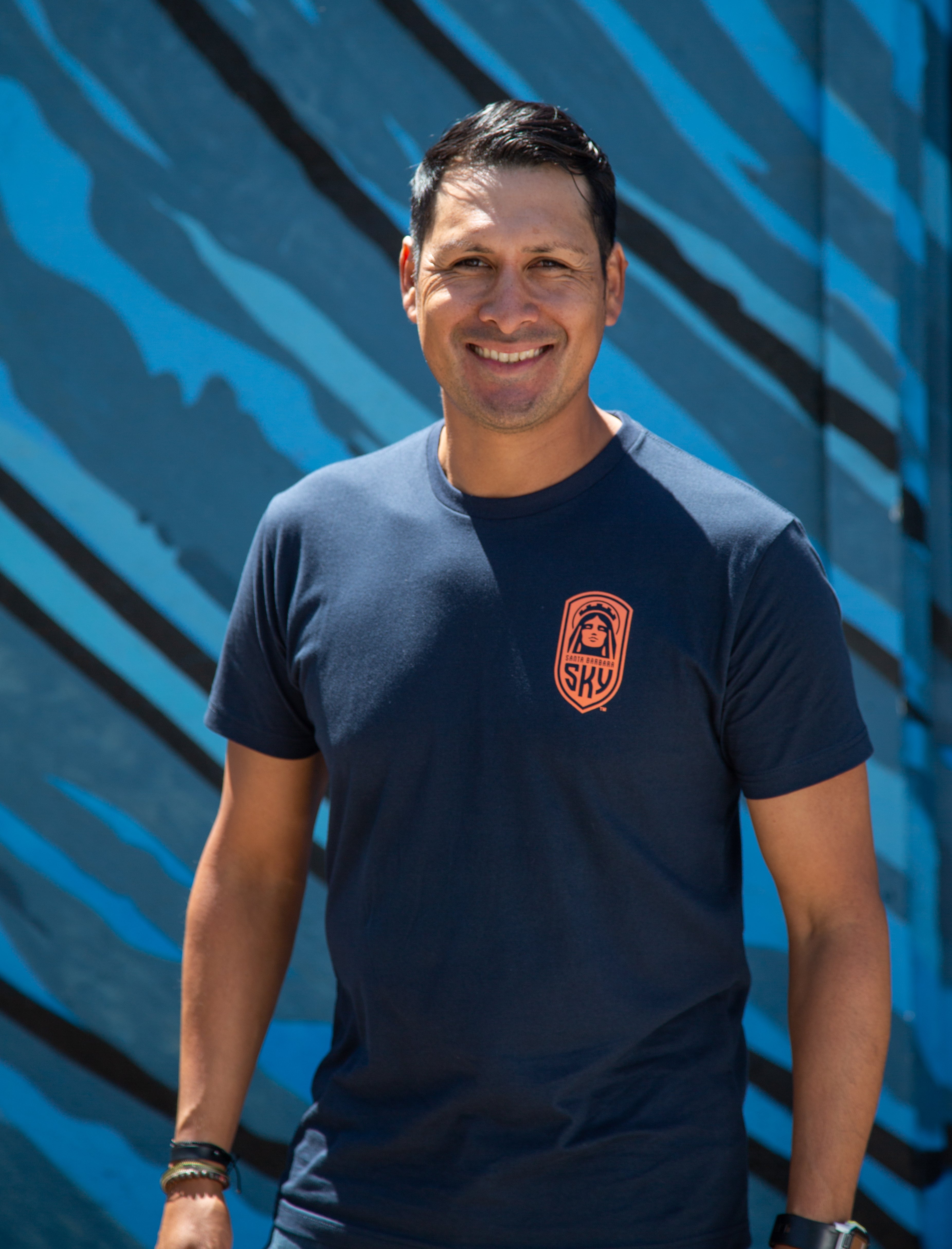 Men's - SB SKY FC Classic Crest Tee - Sky Navy